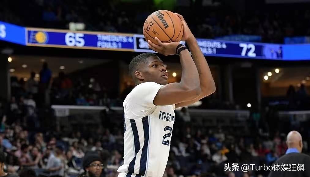 旺财28-关于陇右朱雀队鏖战徽州战狼队，羽毛球小组赛击败，替补奇兵立功。门前嗅觉决定胜负的信息