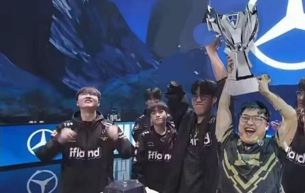 Uzi重要时刻表现优异,G2带队取胜!比赛高潮迭起的简单介绍 Uzi重要时刻表现优异,G2带队取胜!比赛高潮迭起的简单介绍