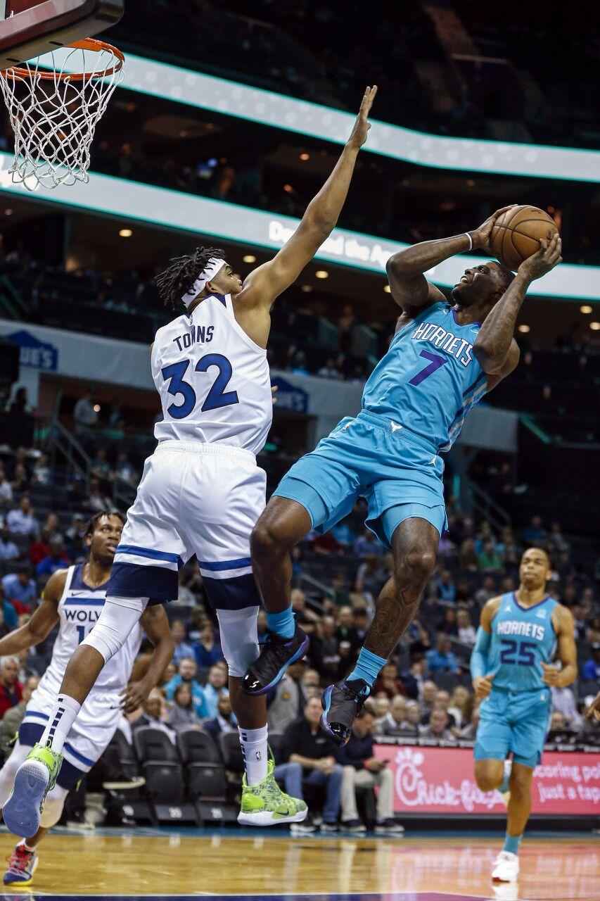 包含里程碑夜夏洛特黄蜂调整名单;英超集结日刷纪录;信心回归;球探报告显示潜力的词条 包含里程碑夜夏洛特黄蜂调整名单;英超集结日刷纪录;信心回归;球探报告显示潜力的词条