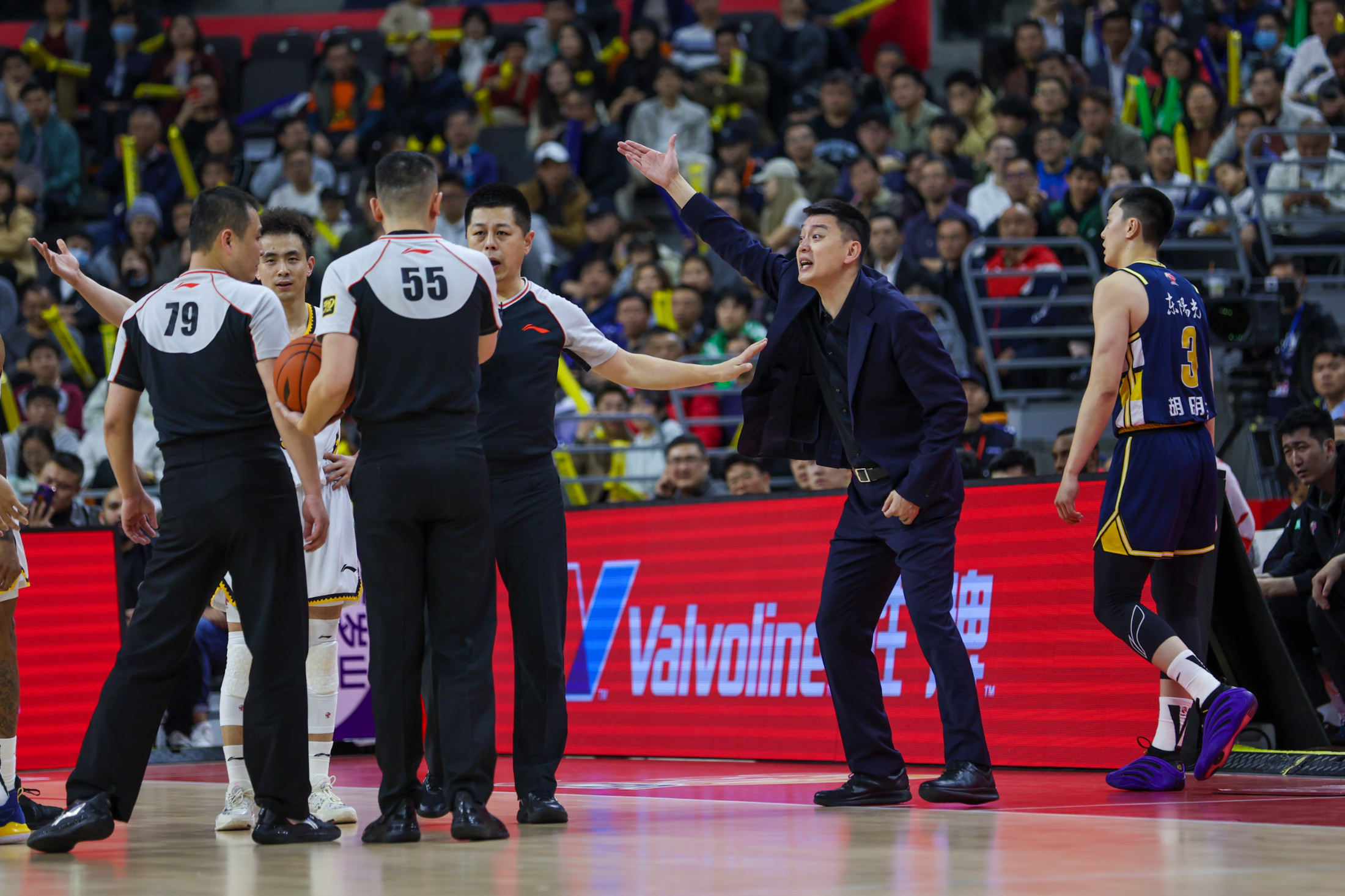 NBA总决赛窗口期走向成谜,广厦男篮回应争议,管理层满意,赛季目标并未改变 NBA总决赛窗口期走向成谜,广厦男篮回应争议,管理层满意,赛季目标并未改变