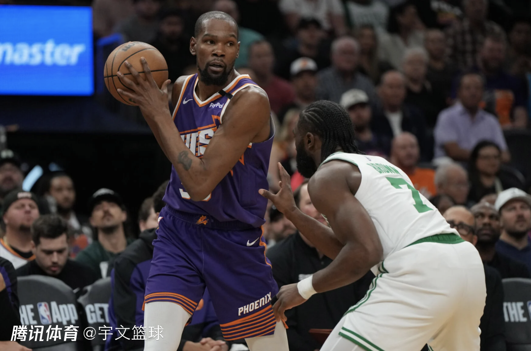 塔图姆巅峰对决，杜兰特与90激战湖人分钟，高光表现胜负难料！的简单介绍